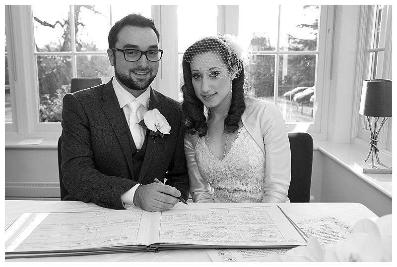 A winters tale! A vintage jewish wedding with touches of silver, navy and white