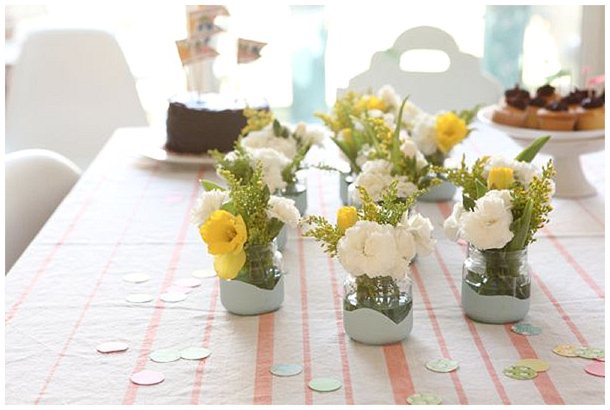 Pretty little DIY flower jars for your wedding