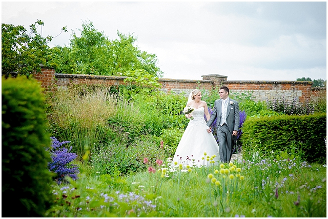 A traditional barn wedding with a touch of shabby chic