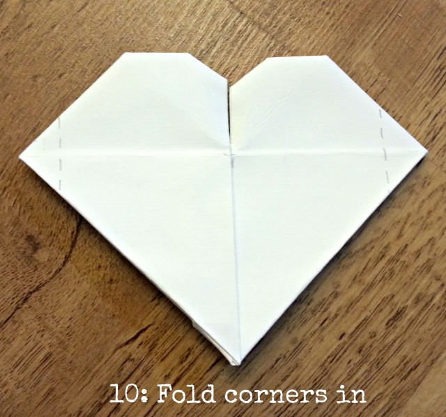 Wedding DIY Tutorial: Origami Heart Decorations | Place Cards