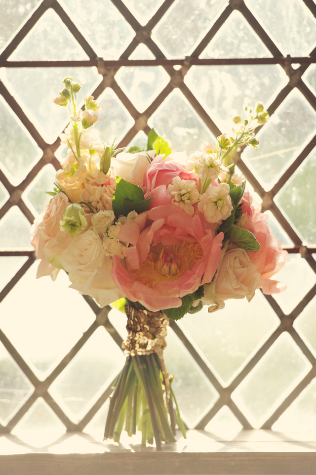 Scotney Castle Golden Glory Wedding Styled Shoot by Rebecca Douglas Photography 0163