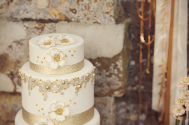 Scotney Castle Golden Glory Wedding Styled Shoot by Rebecca Douglas Photography