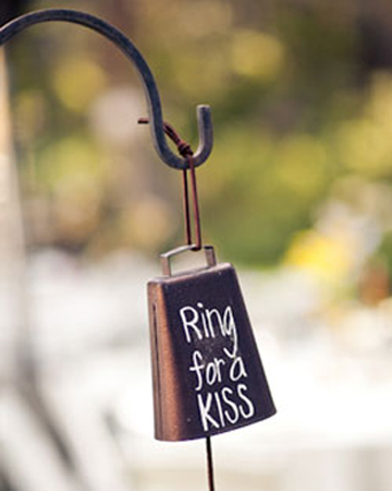 ring for a kiss