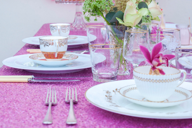 4 Amazing Wedding Prop & Accessory Trends For 2014 - Sequin Table Cloths