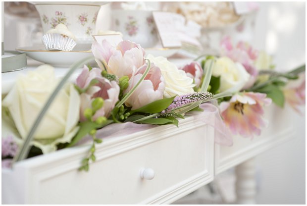 romantic, vintage inspired dessert table with a soft colour palette of pinks, ivory's and nudes_0000