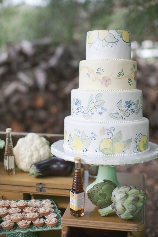 22 Hand Painted Wedding Cakes To Inspire You!