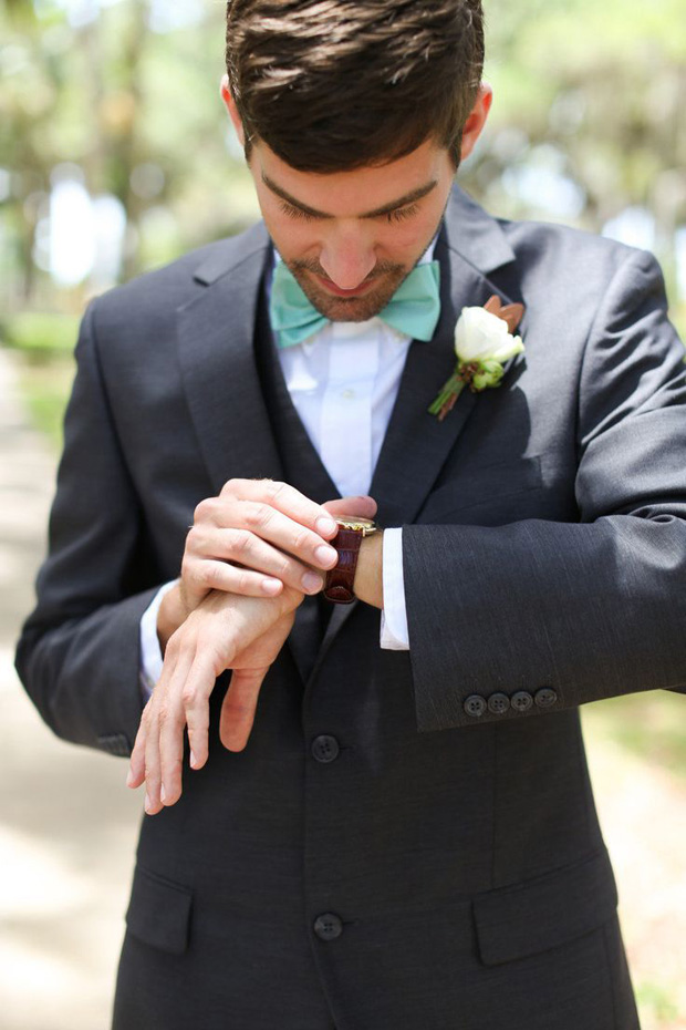 Lucite Green Wedding Bow Tie