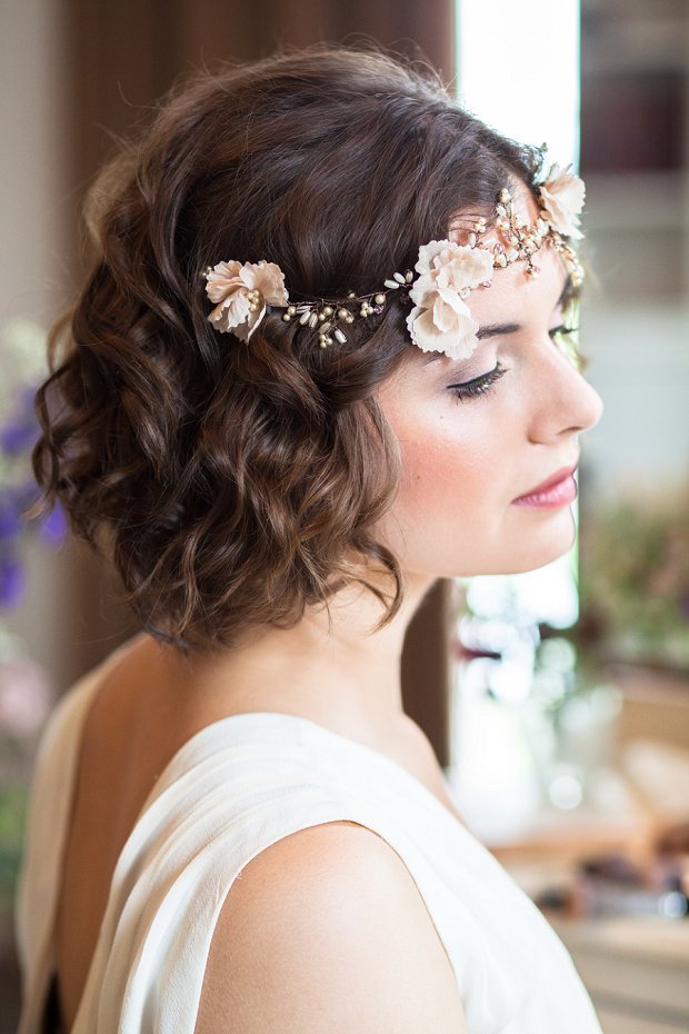 Beautiful & Unique Hair Accessory Ideas For Your Wedding Day_0020