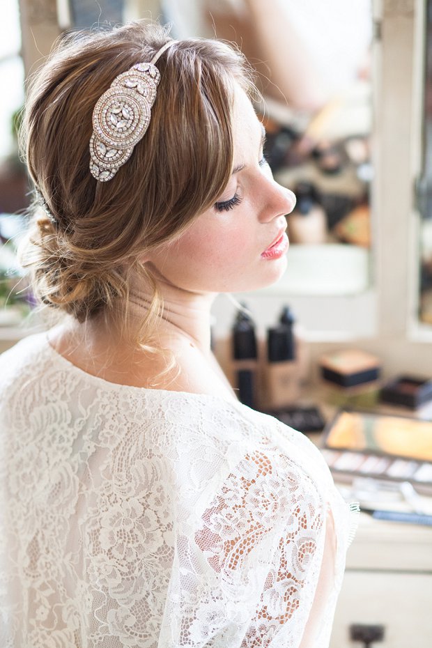 Beautiful & Unique Hair Accessory Ideas For Your Wedding Day_0025