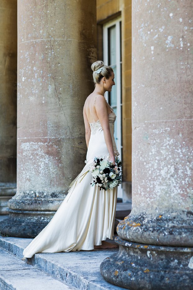 Stunning & Timeless Soft Gold Luxe Styled Wedding Inspiration