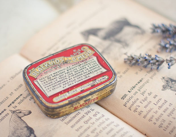 edding Favor Idea...Mints packaged in antique french tin boxes