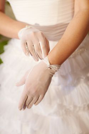 pretty sheer wedding gloves - Copy