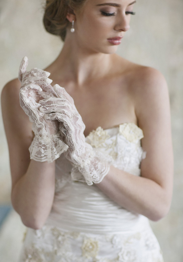Wedding Trends: Gorgeous Gloves Gloves Gloves!