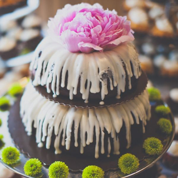 Wedding Cake Trends | For The Love of Bundt + Wedding Bundt Cake Recipe!