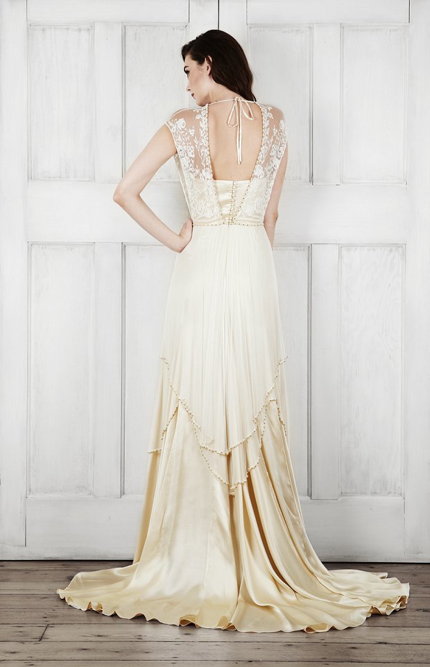 Catherine Deane Bridal 2015 Wedding Dresses For Modern Brides Looking For a Touch of Romantic Nostalgia_0037