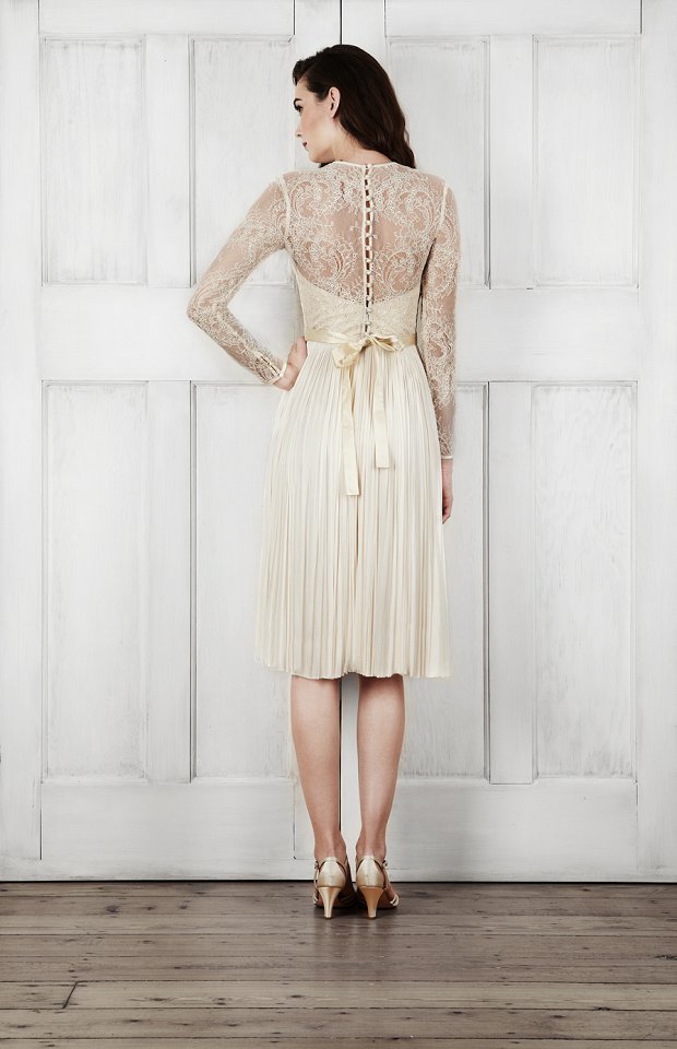 Catherine Deane Bridal 2015 Wedding Dresses For Modern Brides Looking For a Touch of Romantic Nostalgia_0055