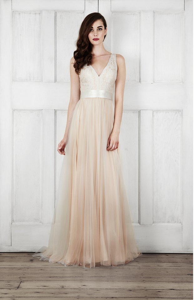 Catherine Deane Bridal 2015 Wedding Dresses For Modern Brides Looking For a Touch of Romantic Nostalgia_0060