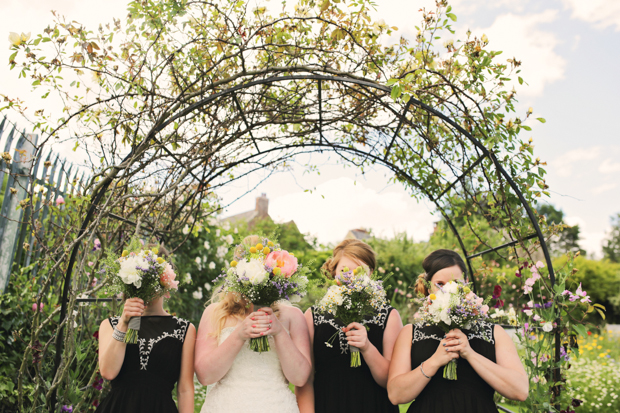 Black & White Stripes With Contrasting Floral Theme Real Weddng (79)