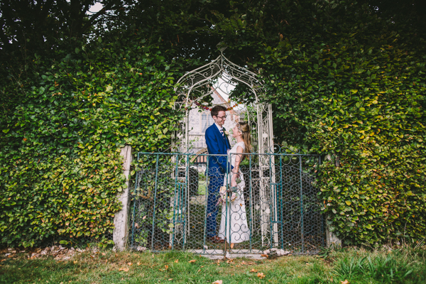 claire pettibone bride wearing colourful Jenny Packham headpiece (3)