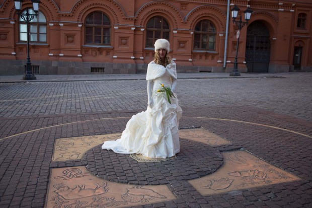 Brett & Amelia's World Wedding Tour The Kremlin, Moscow (6)