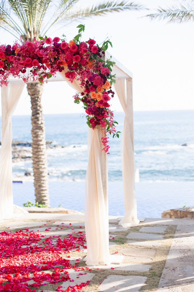 Win A Luxury Dream Wedding In Mexico!! P.S You Can Bring Your Friends & Family Too!