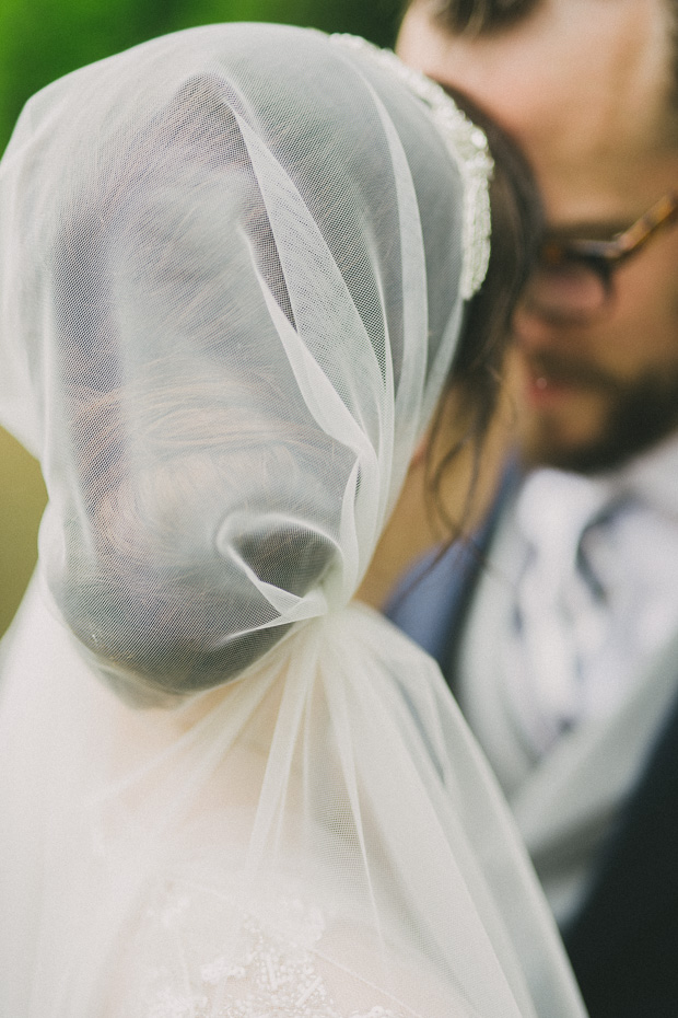 Relaxed Vintage Glamour Wedding With Jenny Packham Bride: Emma & Chris