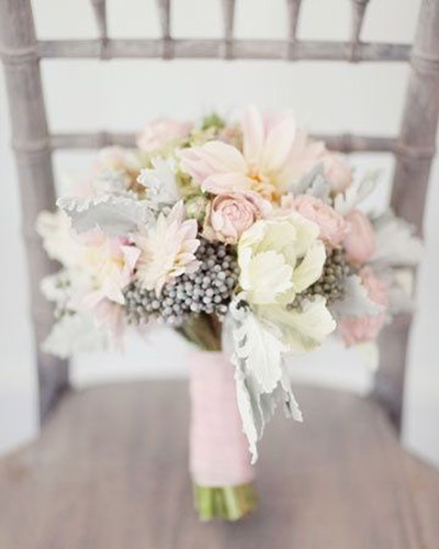 Pink & Grey With a Hint of Peach: Wedding Inspiration & Colour Ideas