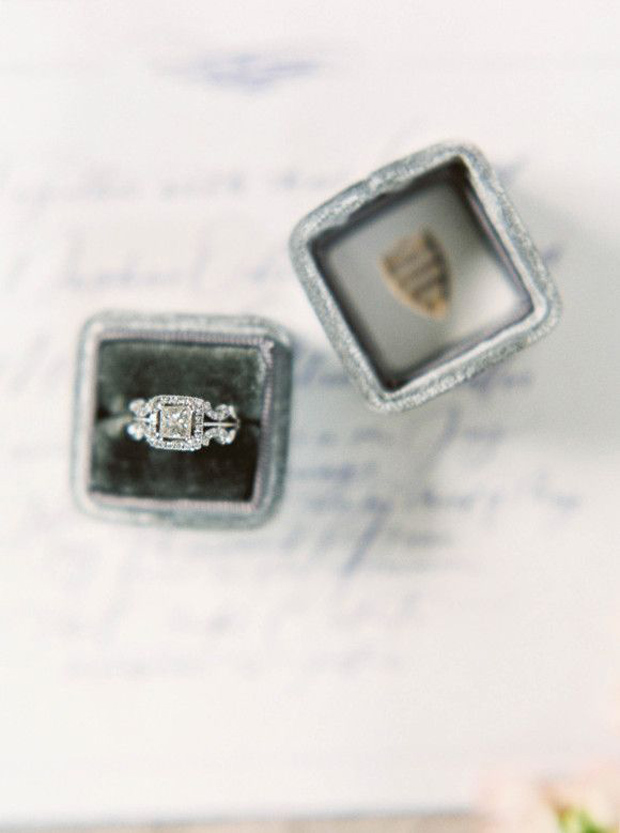 vintage enagegement ring in antique grey velvet ring box