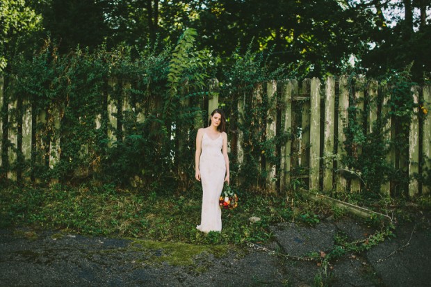 Summer's Last Goodbye: An Autumnal Styled Bridal Shoot With Subtle Vintage Vibe