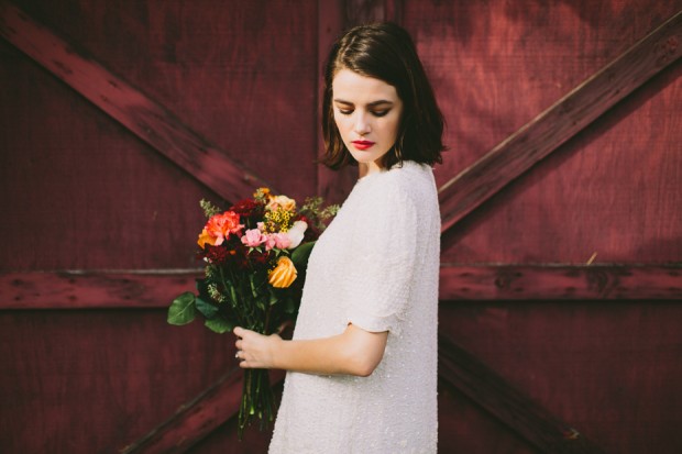 Summer's Last Goodbye: An Autumnal Styled Bridal Shoot With Subtle Vintage Vibe