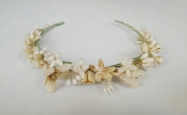 Wax Flower Crowns, Combs & Tiaras by Waxflower Vintage: Beautiful Etsy Finds!