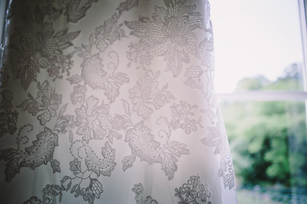 Pretty, Relaxed Rockley Manor Wedding With Muted Wild Flower Florals: Errol & Emma