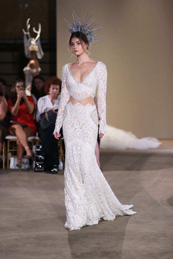 wedding dress trends 2016