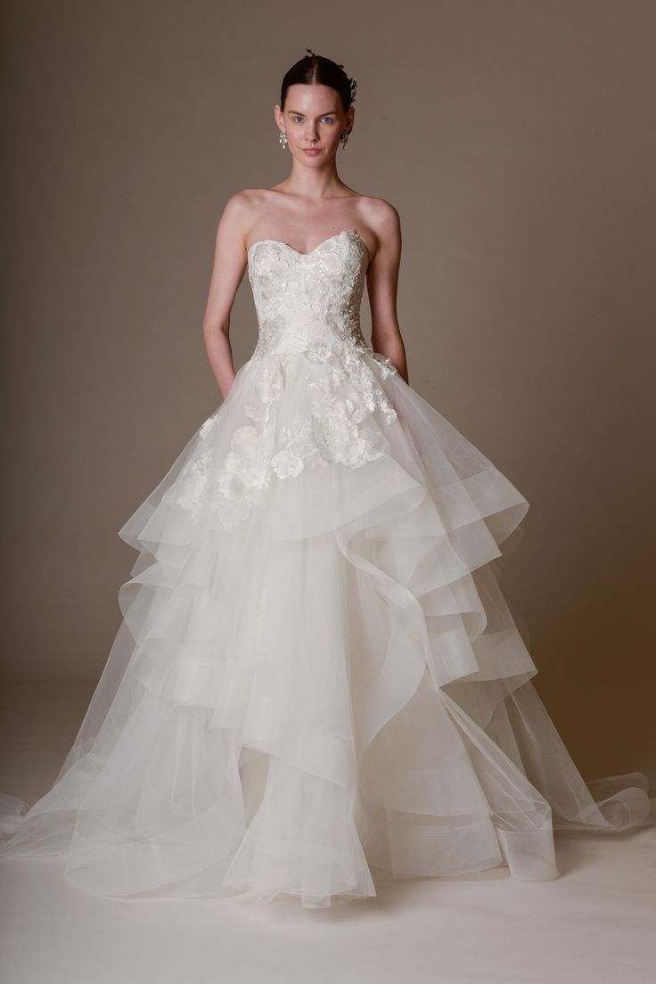 wedding dress trends 2016