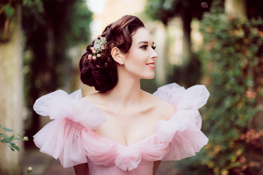 My Fair Lady! A Sophisticated Pale Pinks, Apricots & Lilac Inspired Bridal Shoot...