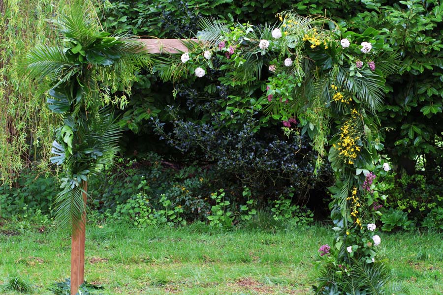 How To Make Your Own Stylish & Affordable Foliage 'Floral' Arch