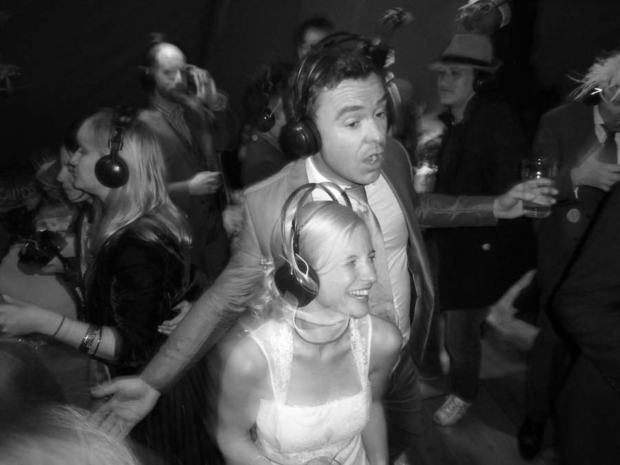 3 Reasons you need a Silent Disco at your Wedding!