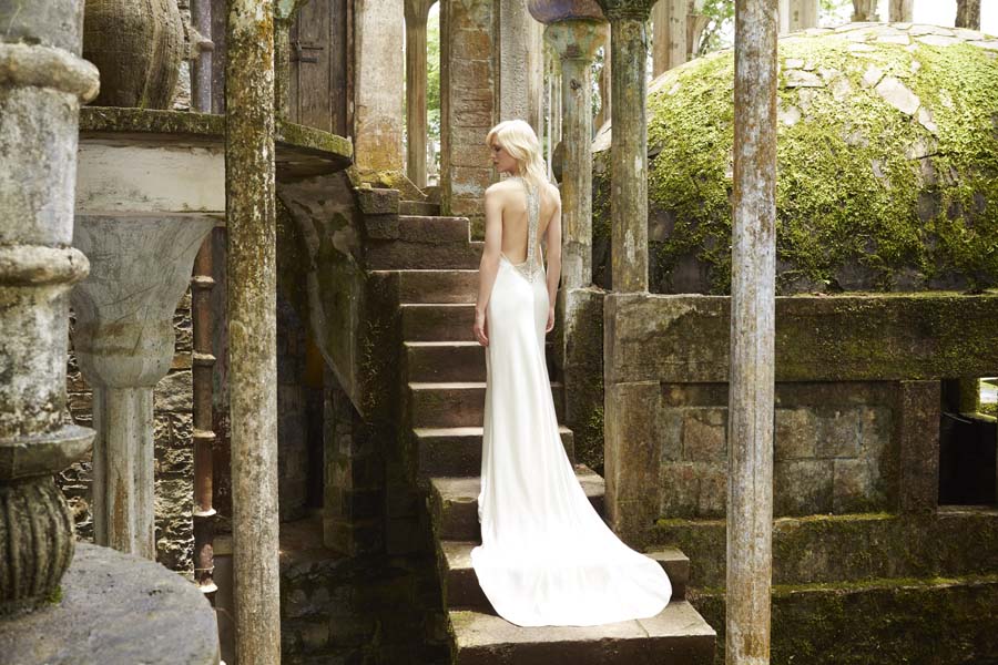 Amanda Wakeley Releases Gorgeous New Bridal Wedding Dresses 2017 Collection!