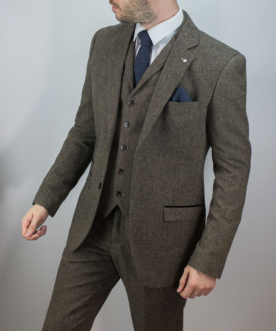 Tweed Wedding Suits: Dapper Groom Style from House Of Cavani