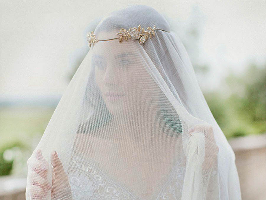 Wistful Whites & Fairytale Veils Wedding inspiration