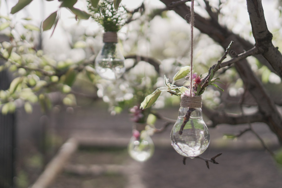 Wedding DIY: How to Create Your Own Hanging Lightbulb Vase!