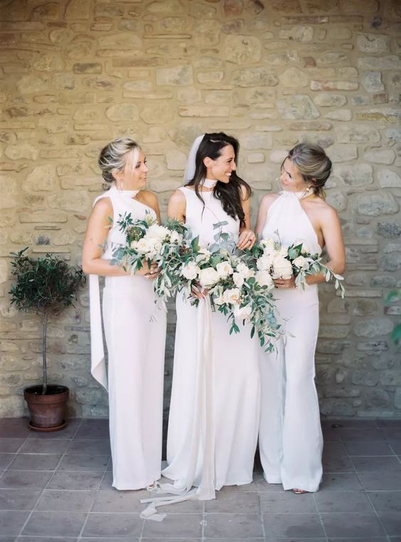 Top Bridesmaid Dress Trends For 2024 And Beyond   22a315b7d214e3762d9f83d896365743 