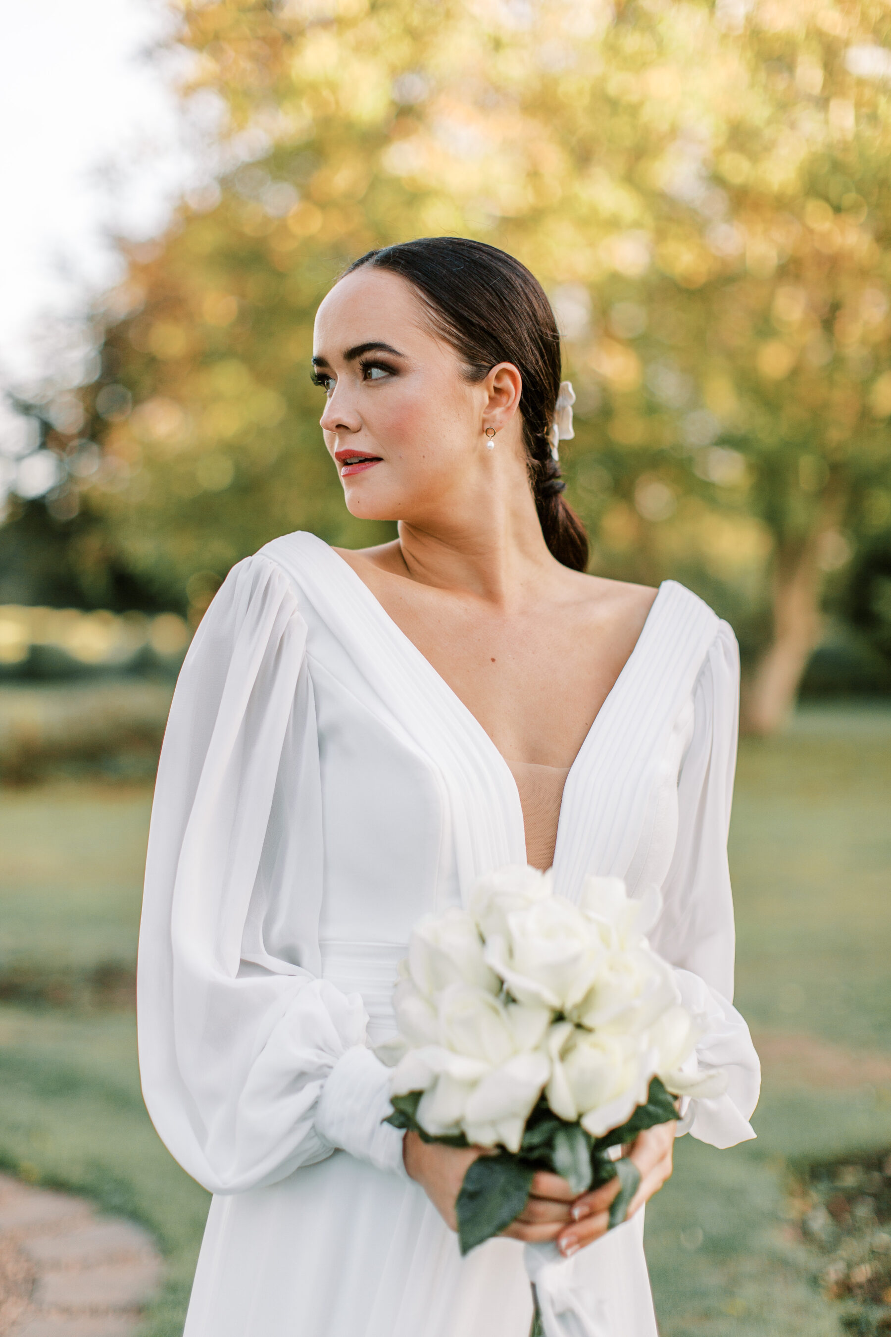 Modern Luxe Wedding Inspiration Meets Fine Art at Glewstone Court