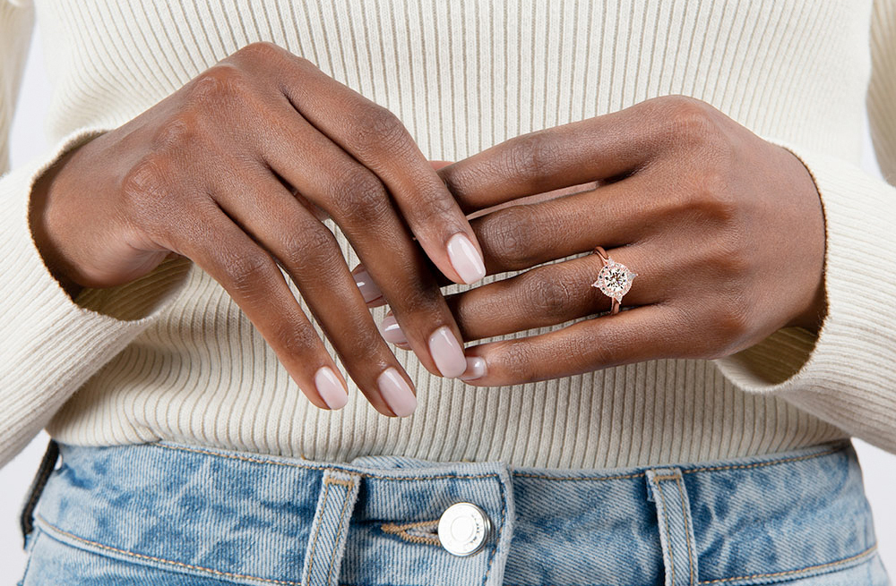 Sophie-Turner-Engagement-Ring  Celebrity engagement rings, Pretty
