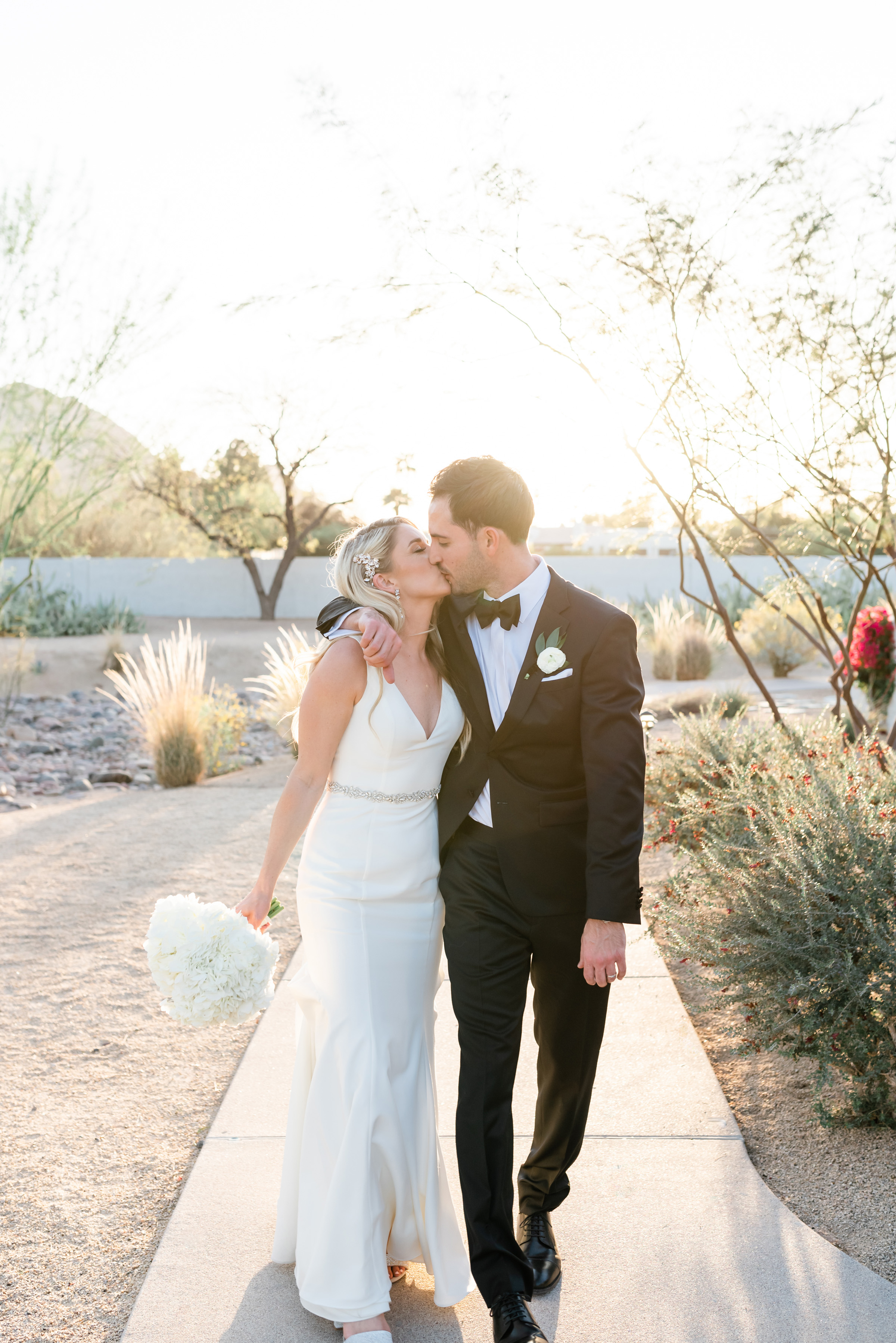 https://wantthatwedding.co.uk/wp-content/uploads/Spector_Mall_Joy-and-Ben-Photography_wedding-at-andaz-scottsdale-resort-courtney-charlie-selections-87.jpg