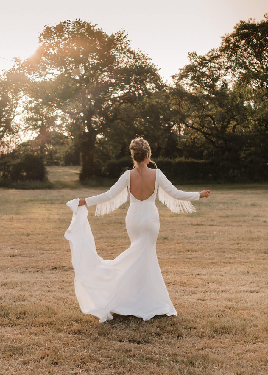 Mid-Summer Tropics: An Outdoor, California Inspired Wedding Shoot