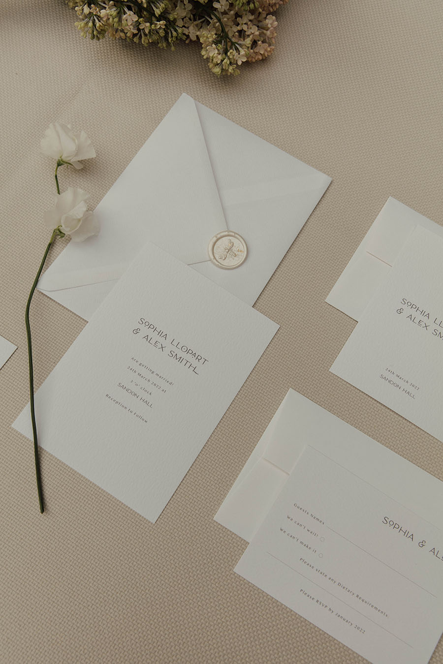 Wedding Inspiration: An Intimate, Minimalist Love Story Inspired by The ...